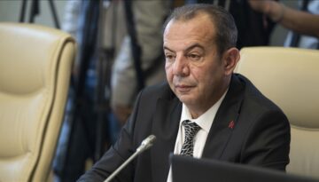 Tanju Özcan cinsel saldırı davasında beraat etti