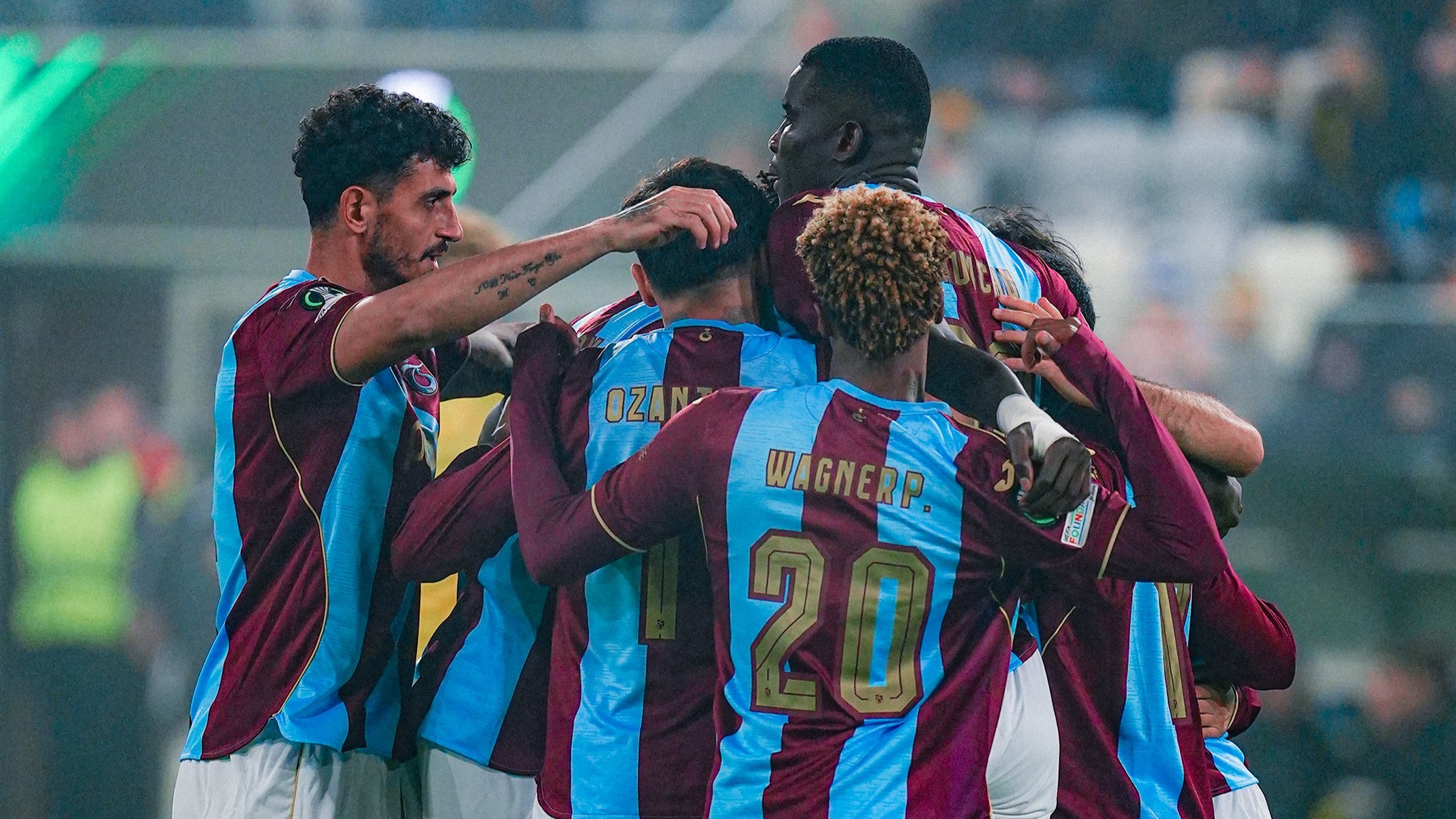 Trabzonspor’da sakatlık şoku, golü attı oyundan çıktı
