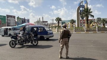 Yemen’de Husiler, Aden Uluslararası Havalimanı’nı hedef aldı