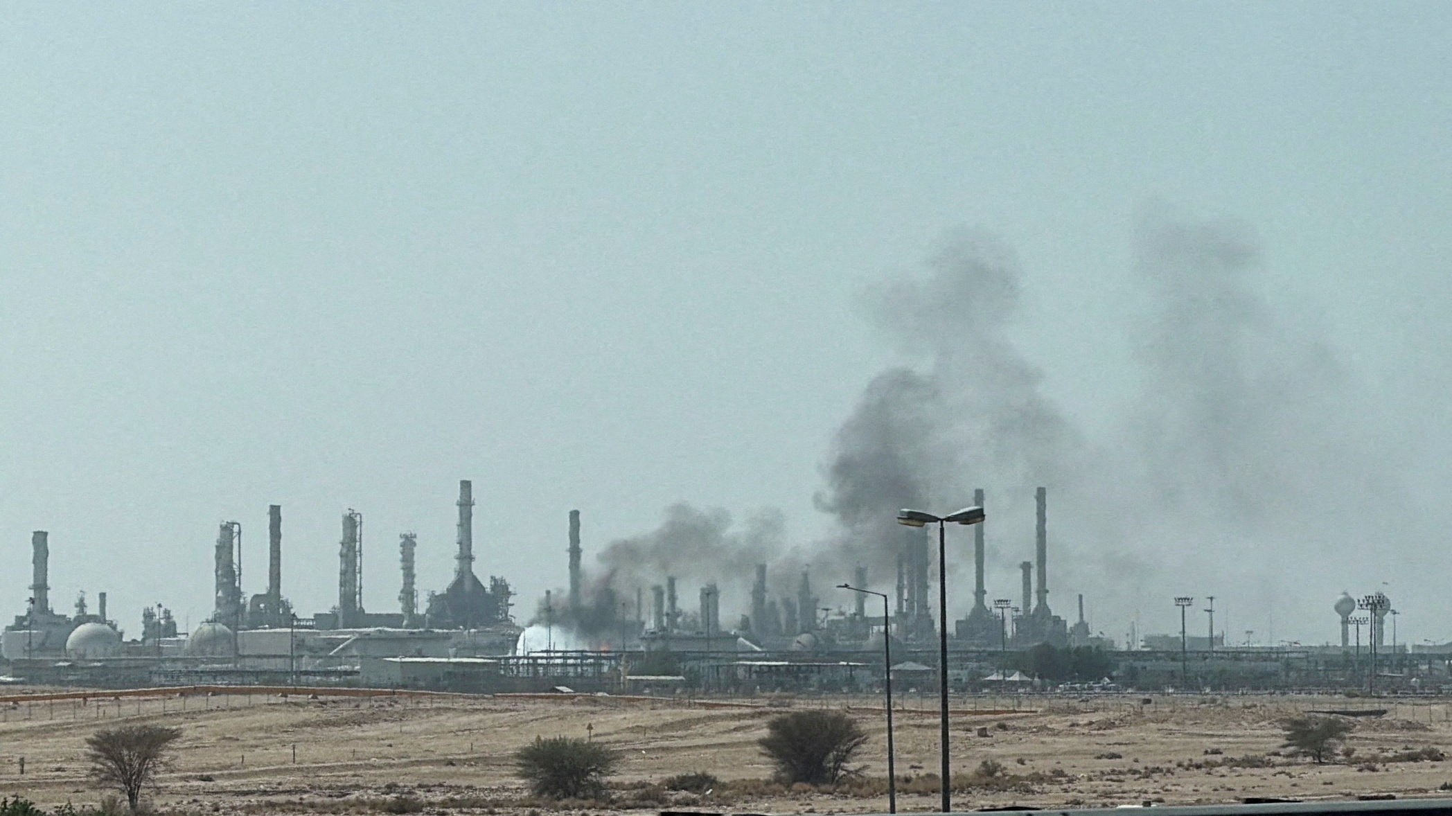 Yemen’de savaş şiddetlendi. Husilerden Suudi Arabistan’a Aramco tehdidi